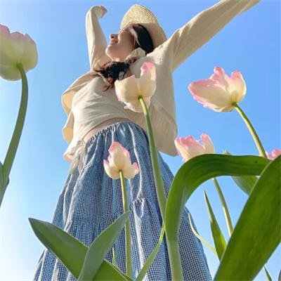 原来她才是白月光